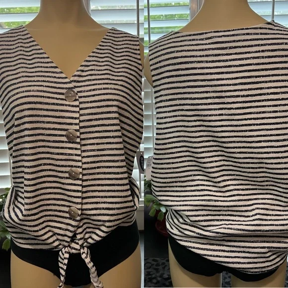 Old Navy Black and White Striped Blouse - Picture 1 of 4